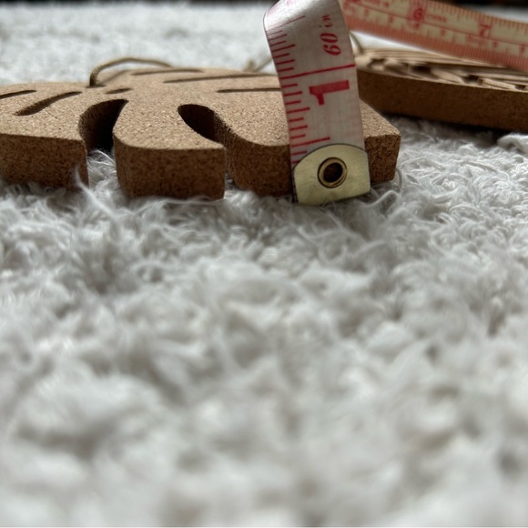 Set/2 cork ornaments monstera philodendron leaf 4” ea plant lady gift NWOT - Picture 5 of 6